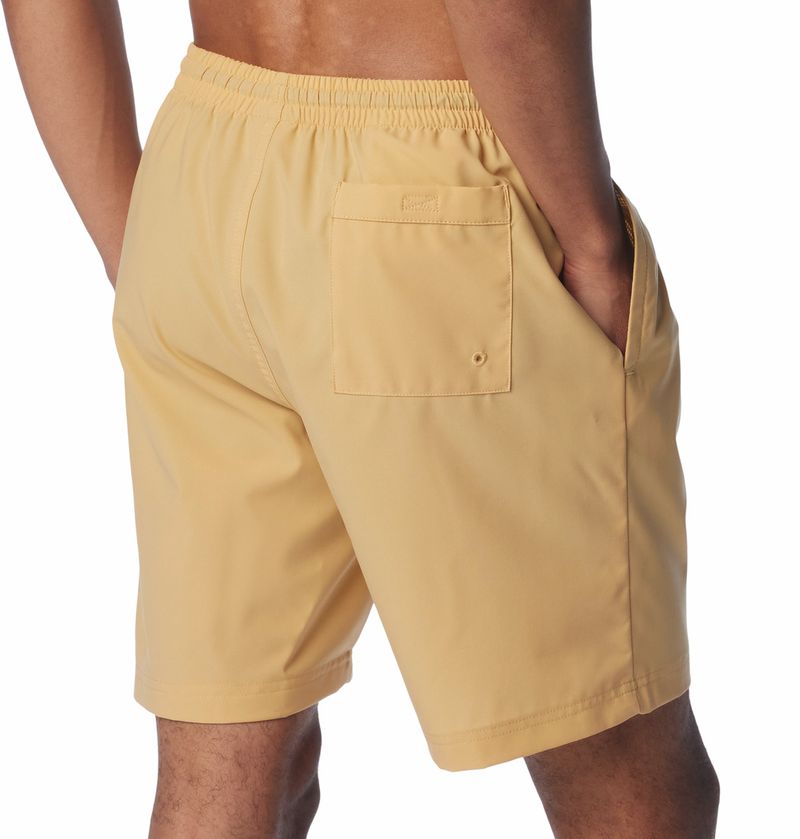 Short-Para-Hombre-Flexible-Summertide™-Amarillo-Columbia