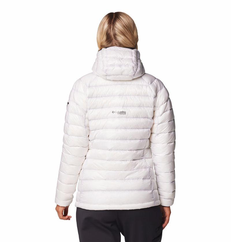 Casaca-Para-Mujer-De-Plumas-Con-Capucha-Arctic-Crest™-Blanca-Columbia