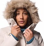 Casaca-Para-Mujer-Sintetica-Con-Capucha-Suttle-Mountain™-III-Beige-Vestuario